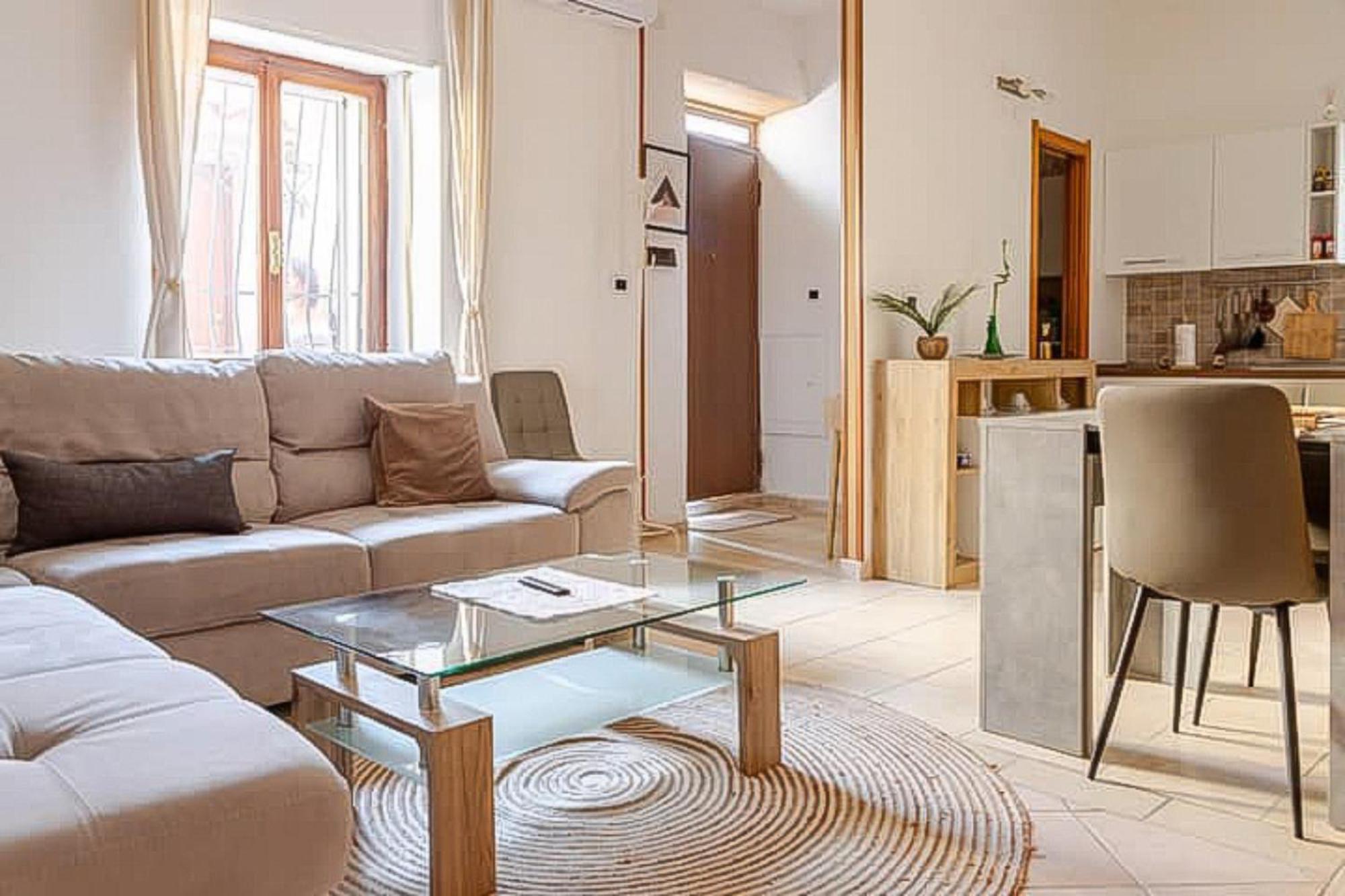 Albore Guest House 萨萨里 外观 照片