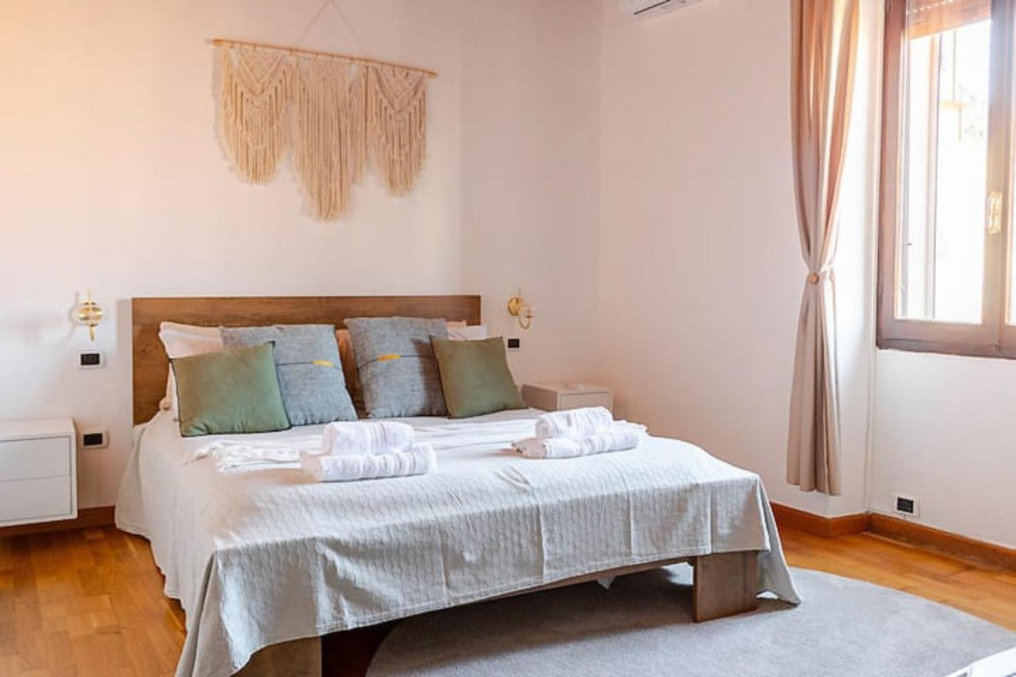 Albore Guest House 萨萨里 外观 照片